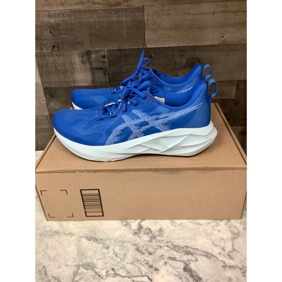 ASICS Mens 12 Illusion Blue/Light Blue Novablast 5 Running Shoes Athletic LE2-9 - Picture 3 of 9